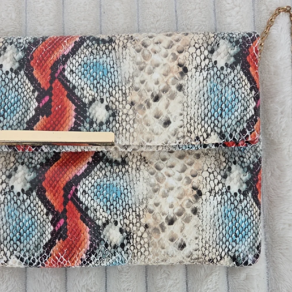 Snake-Print Clutch with Gold Chain - Multicolor